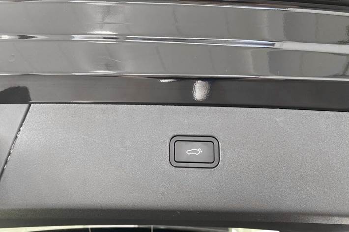 Sort Volvo EX30 Cross Country fra 2025