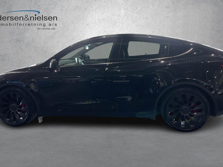 Tesla Model Y EL Performance AWD 534HK 5d Aut.