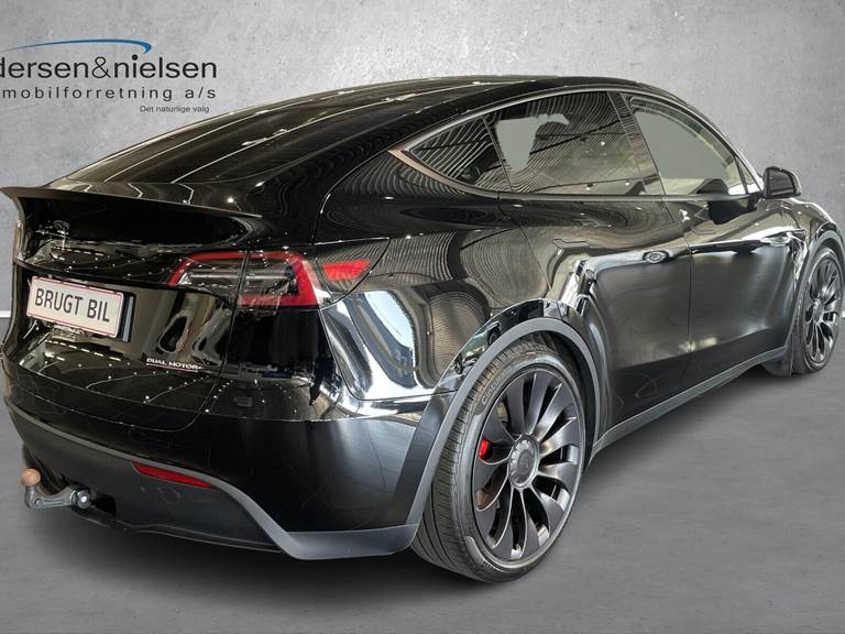 Tesla Model Y EL Performance AWD 534HK 5d Aut.