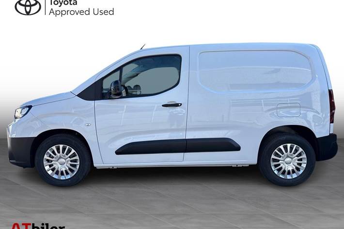 Hvid Toyota Proace City Electric fra 2025