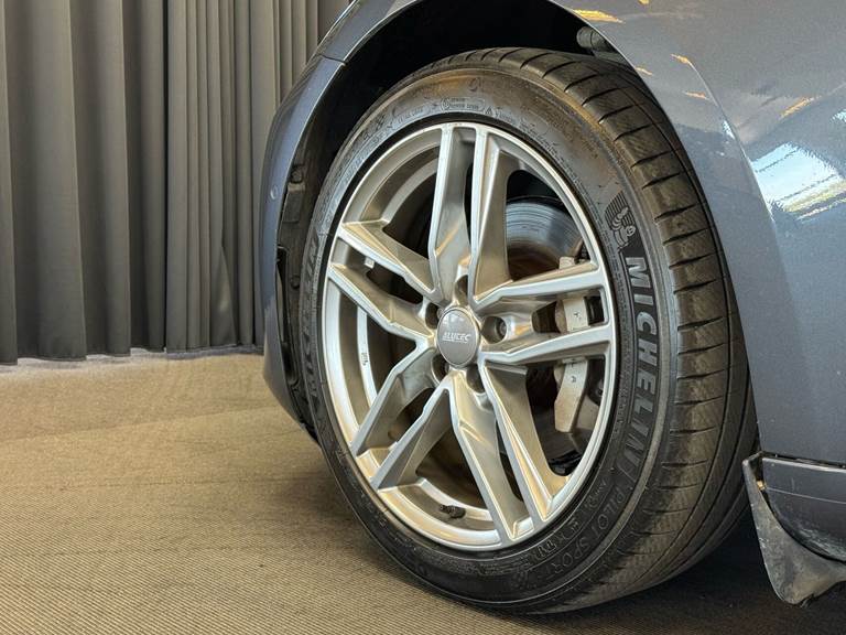 Tesla Model 3 EL Long Range AWD 498HK Aut.