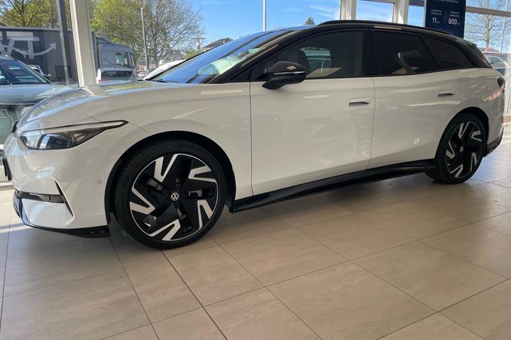 Hvid VW ID.7 fra 2026