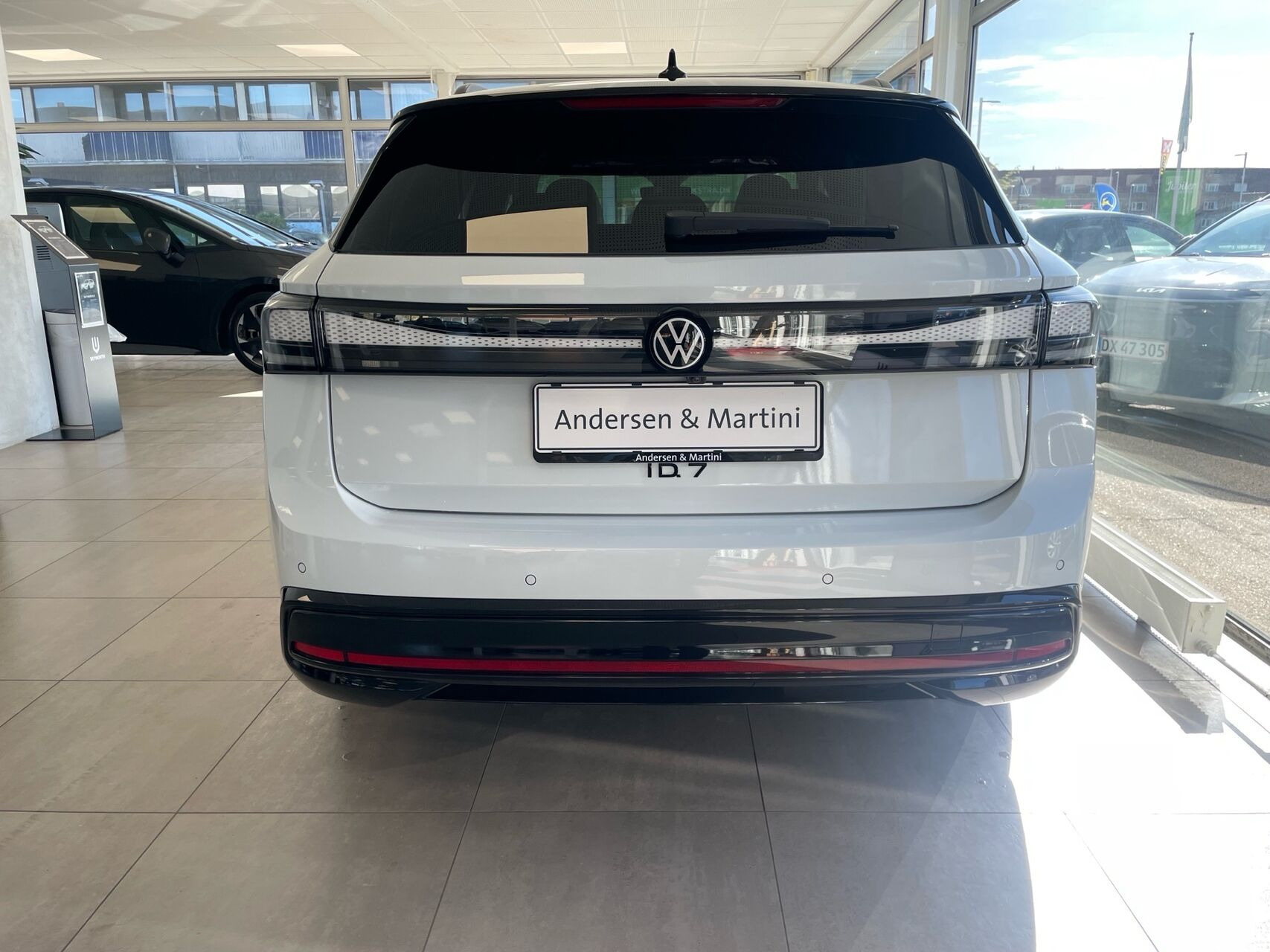 Hvid VW ID.7 fra 2026