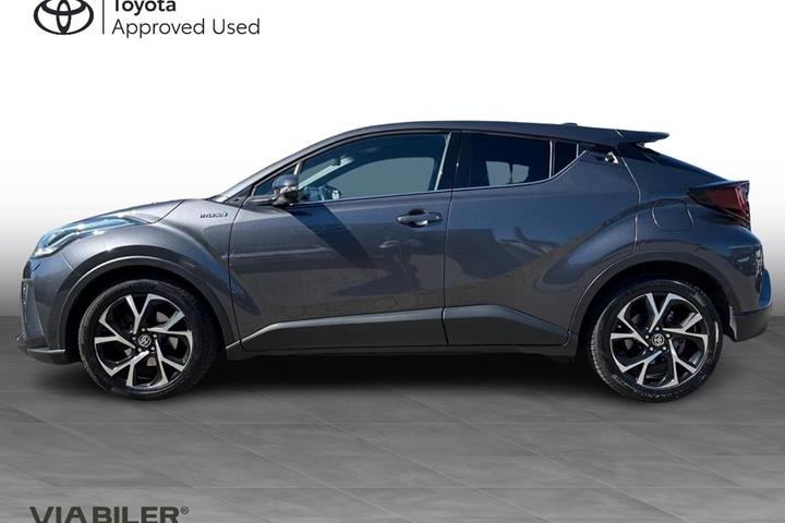 Grå Toyota C-HR fra 2020