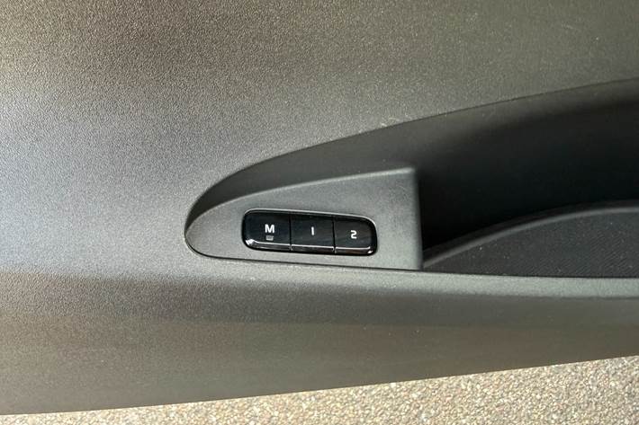 Hvid Polestar 2 fra 2023