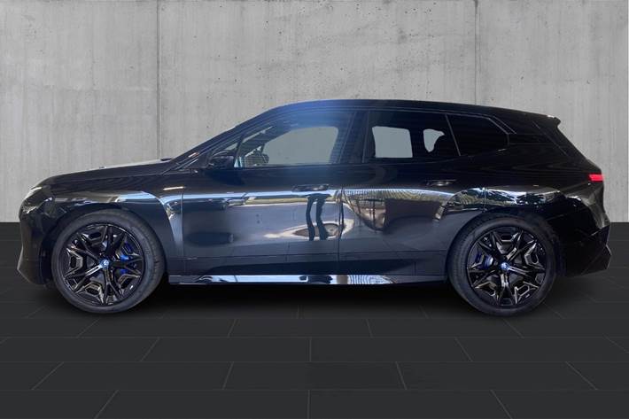 Sort BMW iX fra 2022
