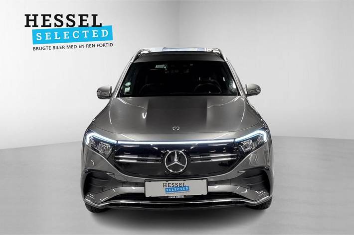 Grå Mercedes EQB300 fra 2023
