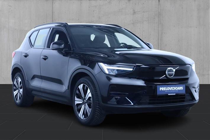 Sort Volvo XC40 fra 2023