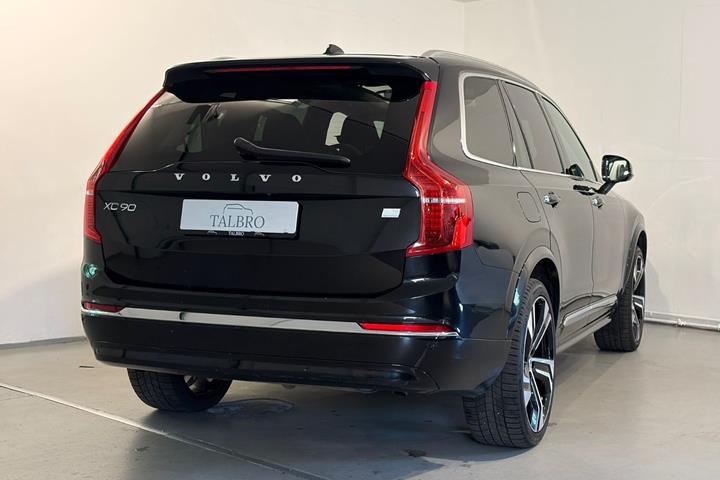Sort Volvo XC90 fra 2023