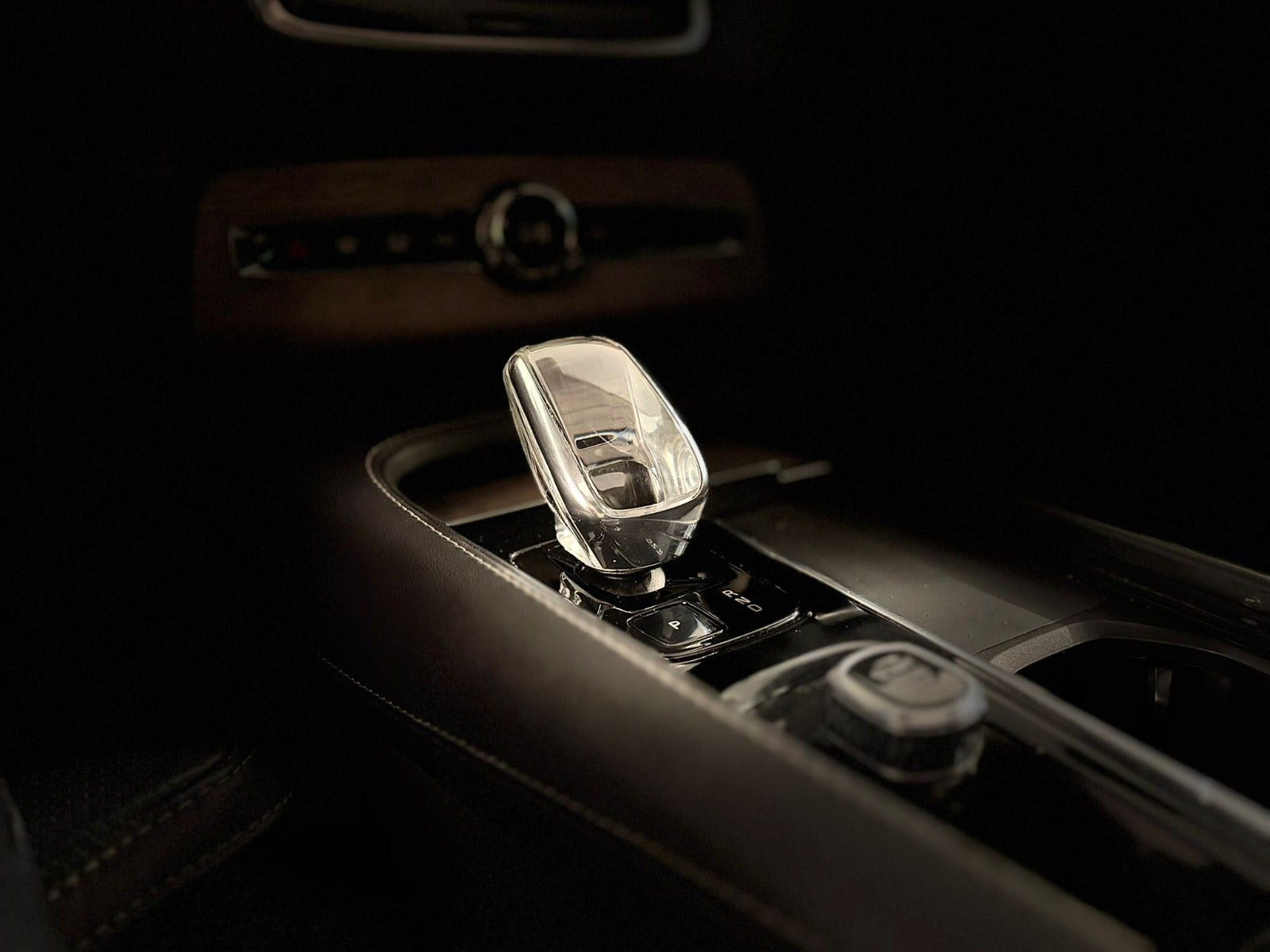 Sort Volvo XC90 fra 2023