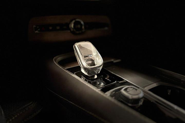 Sort Volvo XC90 fra 2023
