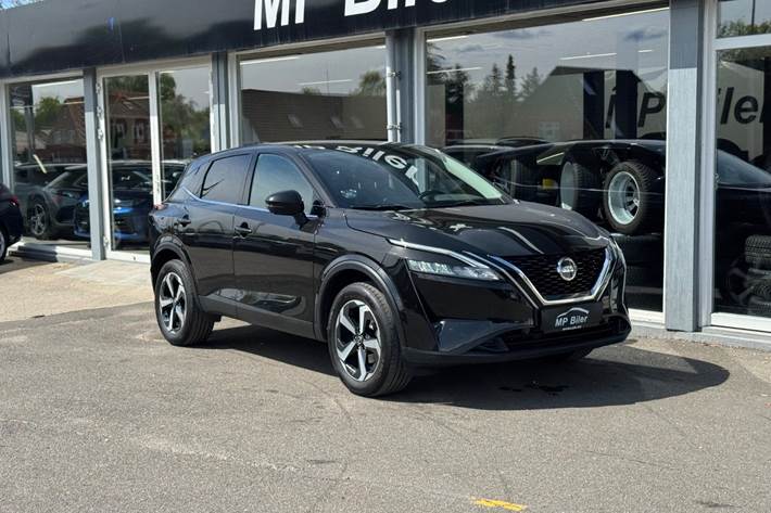 Sort Nissan Qashqai fra 2021