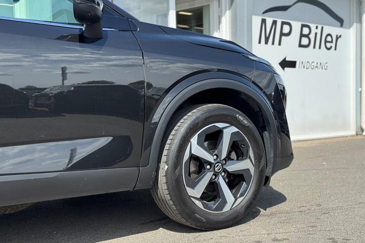 Sort Nissan Qashqai fra 2021