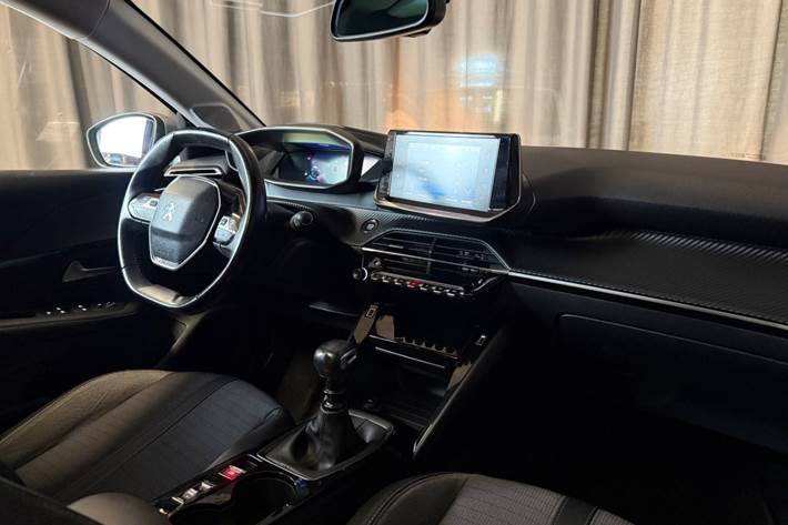 Sølv Peugeot 208 fra 2020