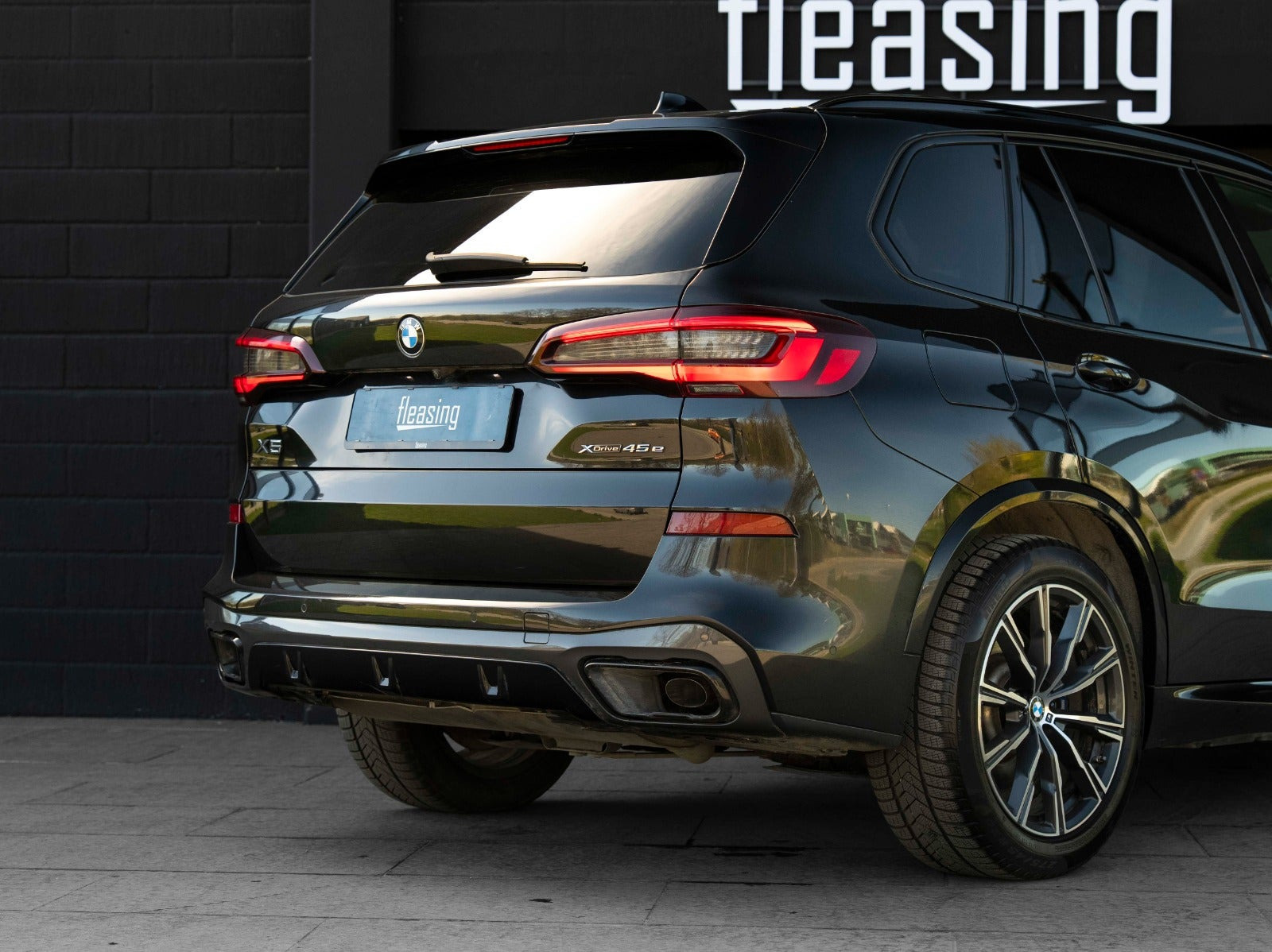 Sort BMW X5 fra 2021