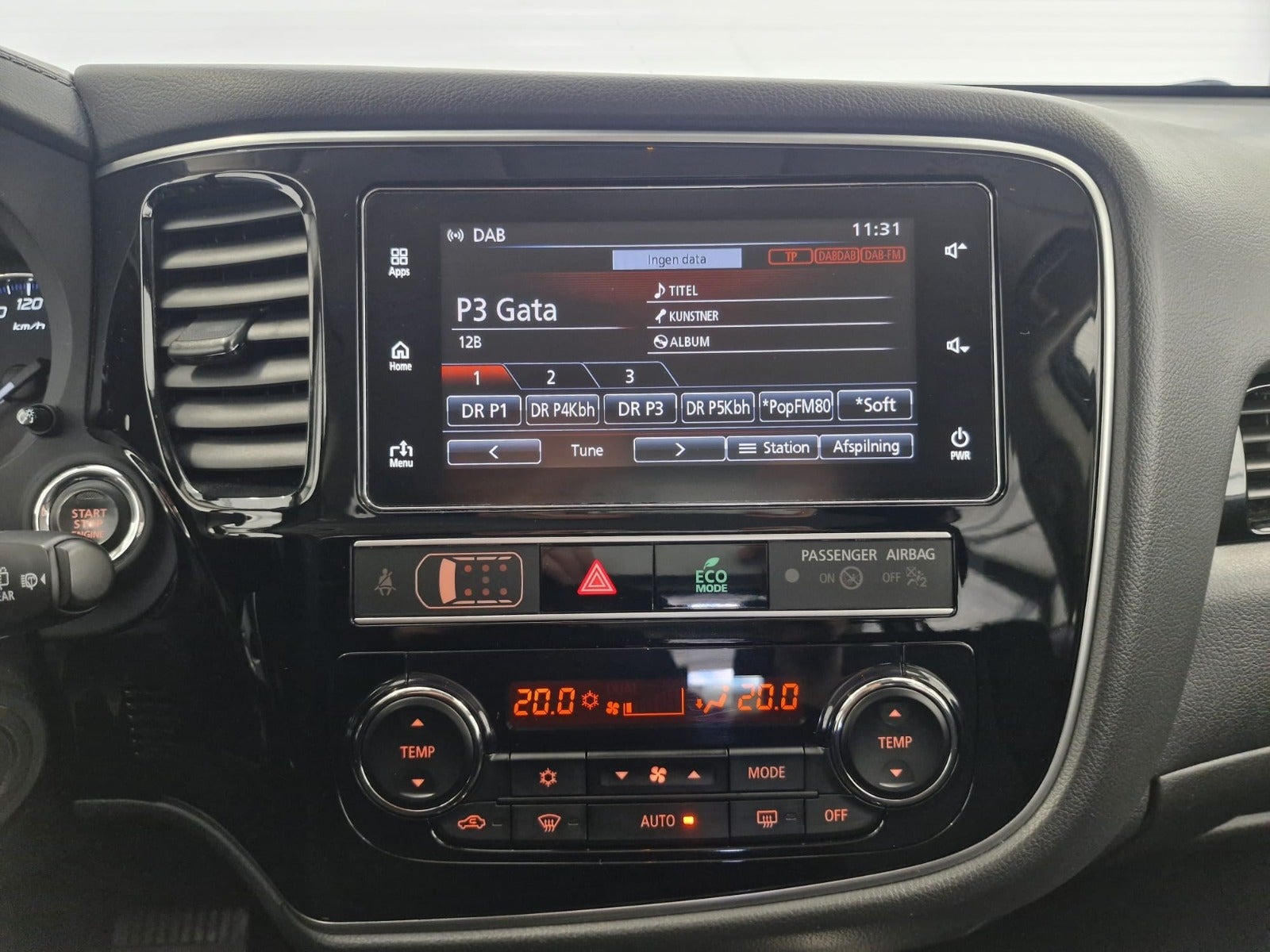Brun Mitsubishi Outlander fra 2019