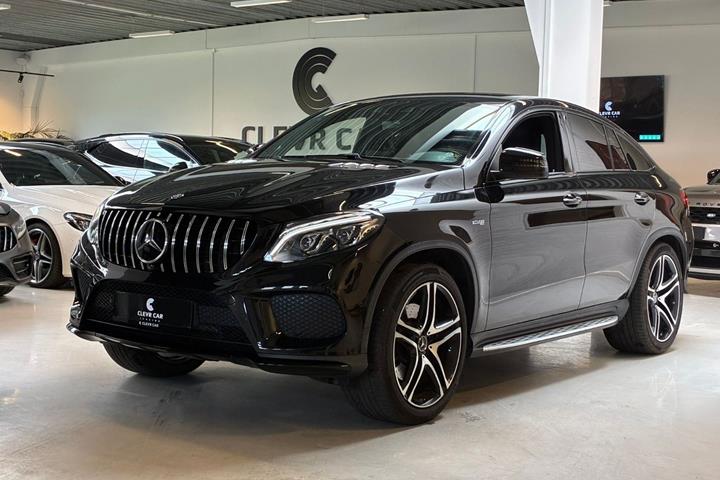 Sort Mercedes GLE43 fra 2017