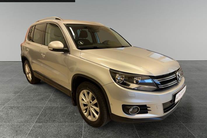 Sølv VW Tiguan fra 2012
