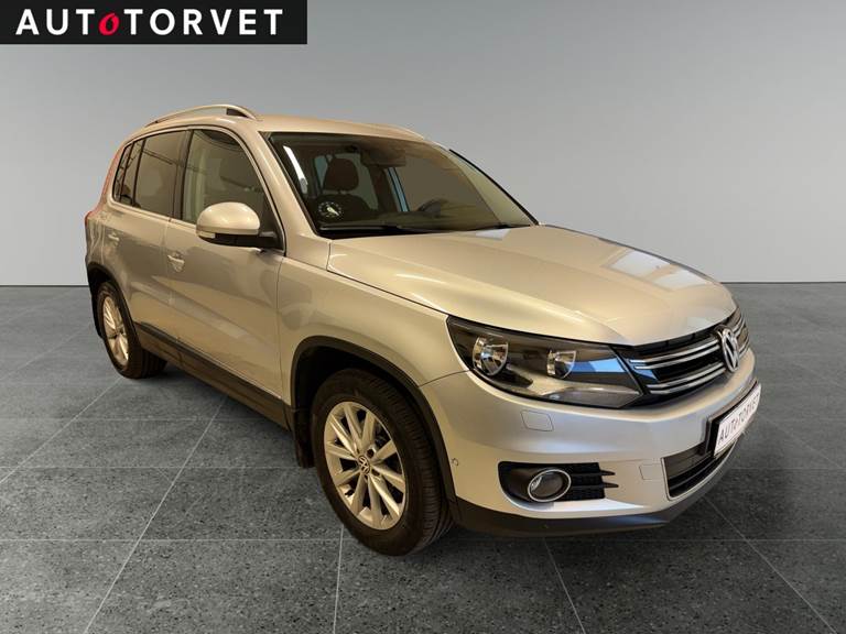 VW Tiguan 2,0 TDi 140 Sport & Style DSG 4Motion Van