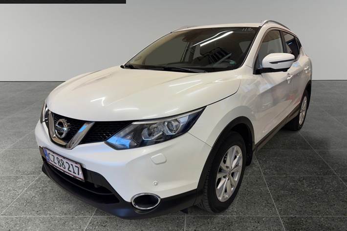Hvid Nissan Qashqai fra 2014