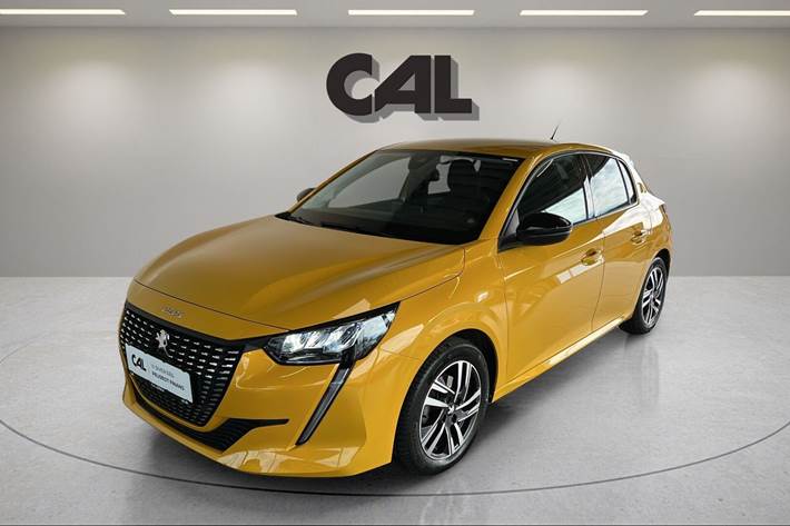Gul Peugeot 208 fra 2022 set udefra