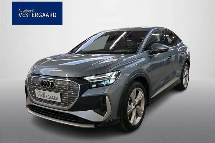 Blå Audi Q4 e-tron fra 2024
