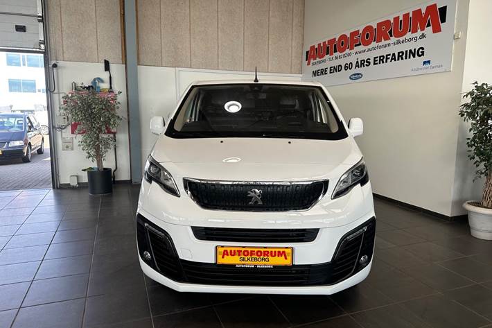 Hvid Peugeot Expert fra 2021