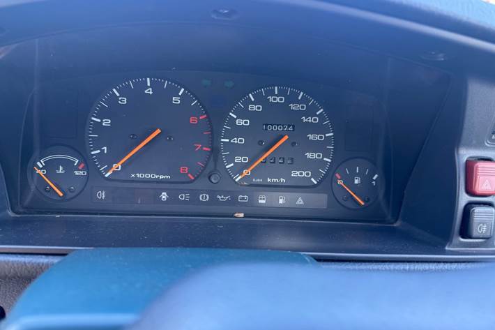 undefined Mazda 626 fra 1988