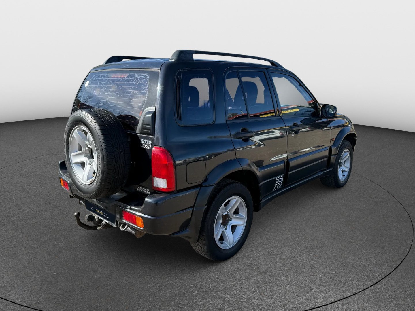 undefined Suzuki Grand Vitara fra 2004 set udefra