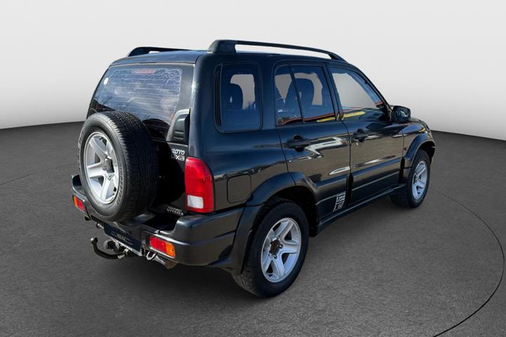 undefined Suzuki Grand Vitara fra 2004 set udefra