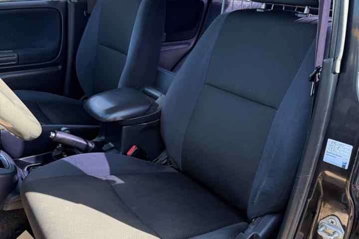 undefined Suzuki Grand Vitara fra 2004 set indefra