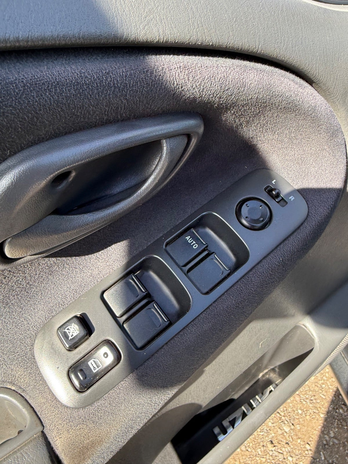 undefined Suzuki Grand Vitara fra 2004 set indefra