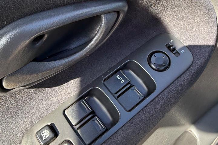 undefined Suzuki Grand Vitara fra 2004 set indefra
