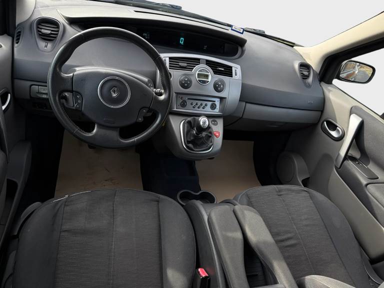 Renault Grand Scenic II 2,0 Dynamique