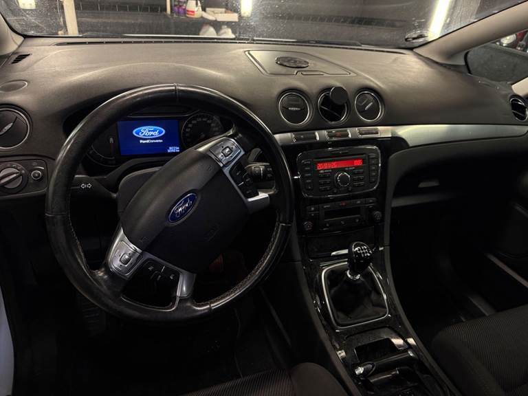 Ford S-MAX 2,0 TDCi 140 Titanium Van