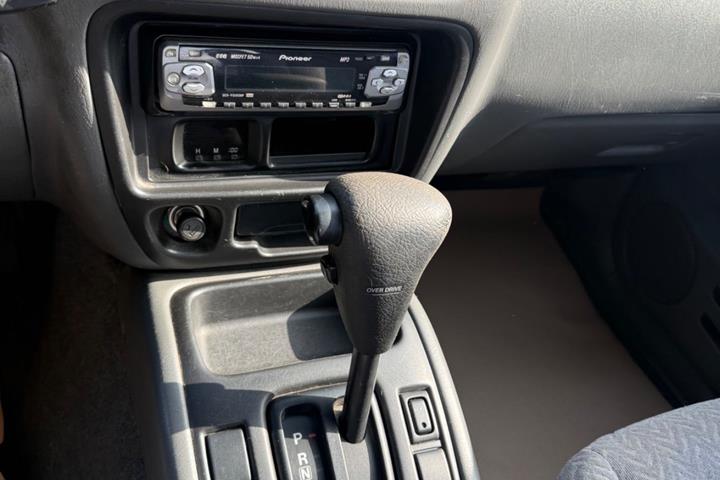 undefined Suzuki Grand Vitara fra 2002 set indefra