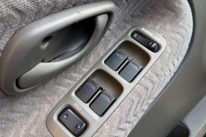 undefined Suzuki Grand Vitara fra 2002 set indefra