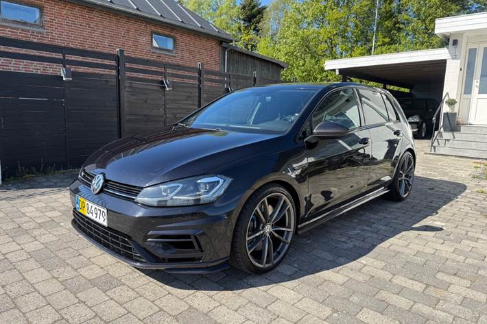 Sort VW Golf VII fra 2018