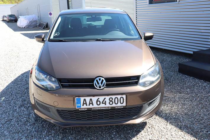 Beige VW Polo fra 2012