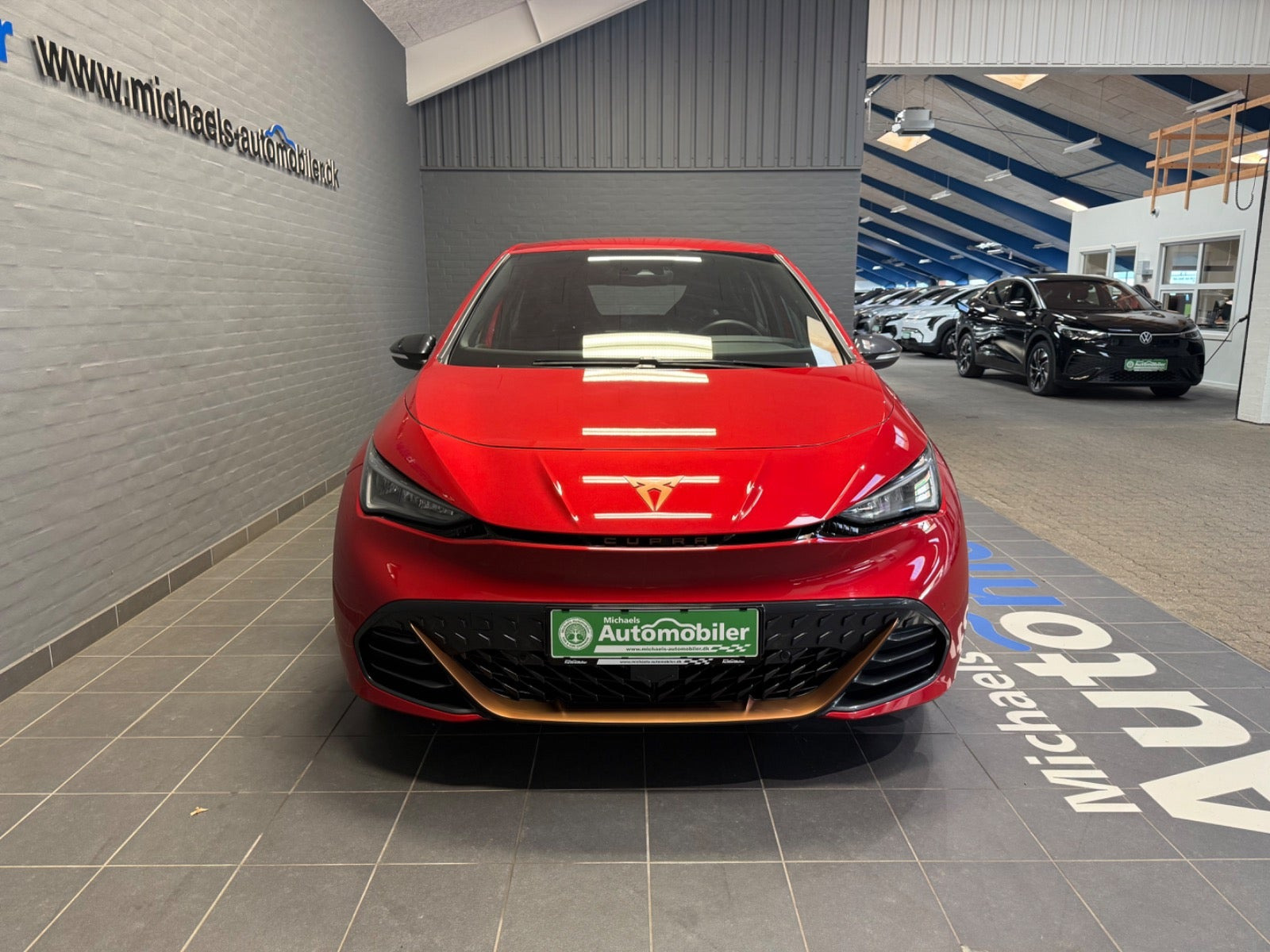 Rød Cupra Born fra 2023