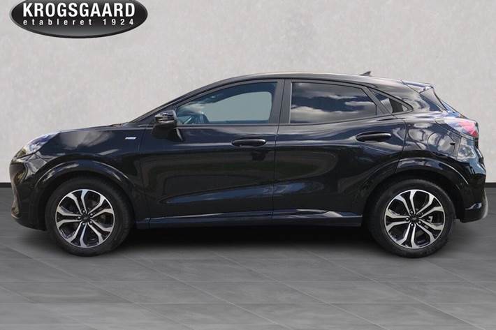 Sort Ford Puma fra 2020