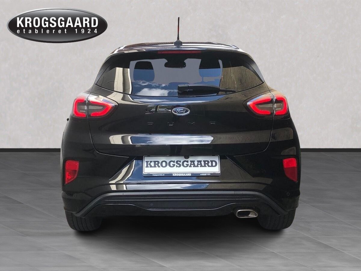 Sort Ford Puma fra 2020