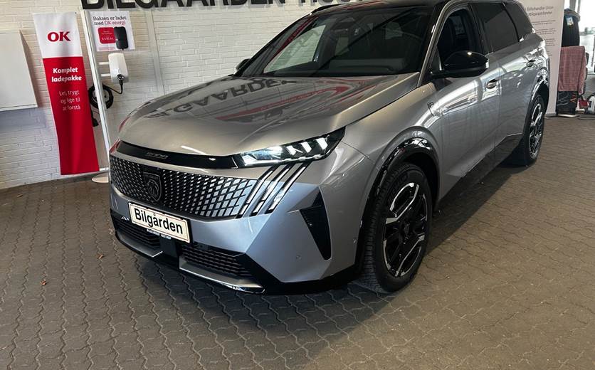 Peugeot e-5008 77 GT 7prs
