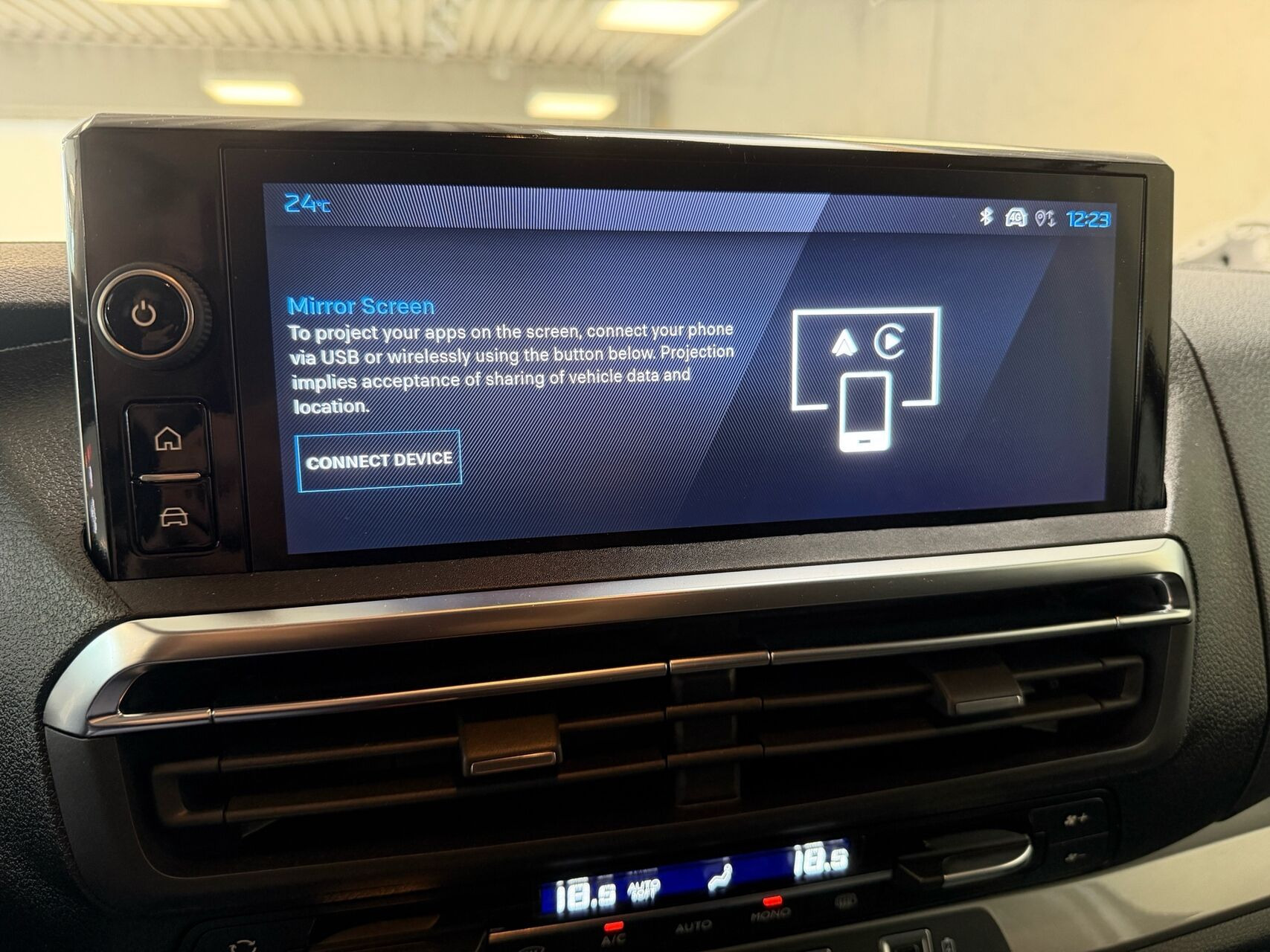 Hvid Peugeot Expert fra 2026