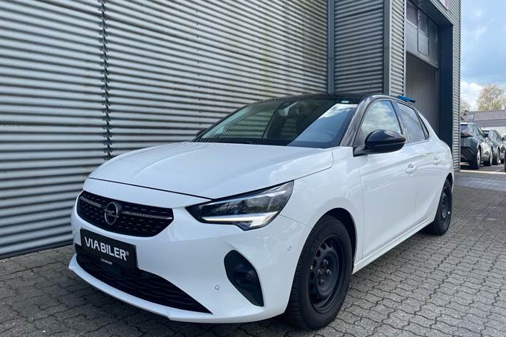 Hvid Opel Corsa fra 2020