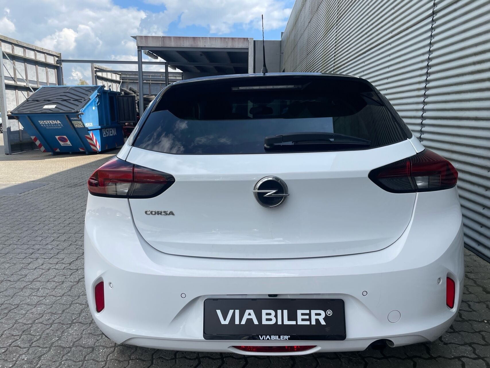 Hvid Opel Corsa fra 2020