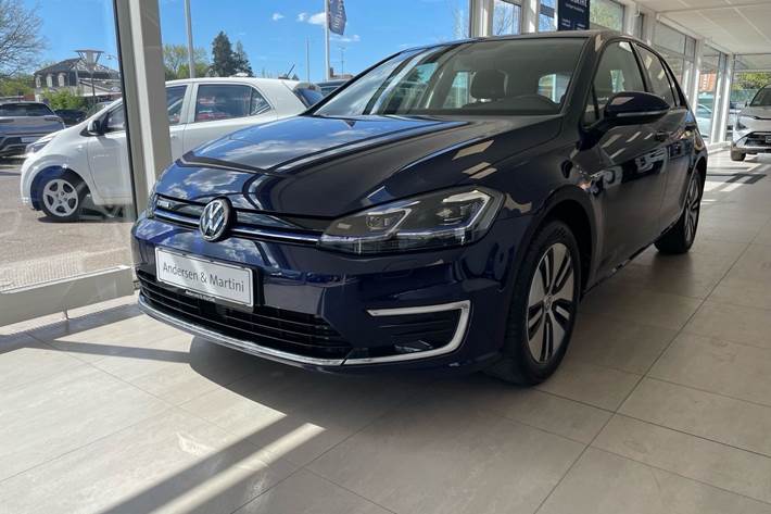 Blå VW e-Golf fra 2021