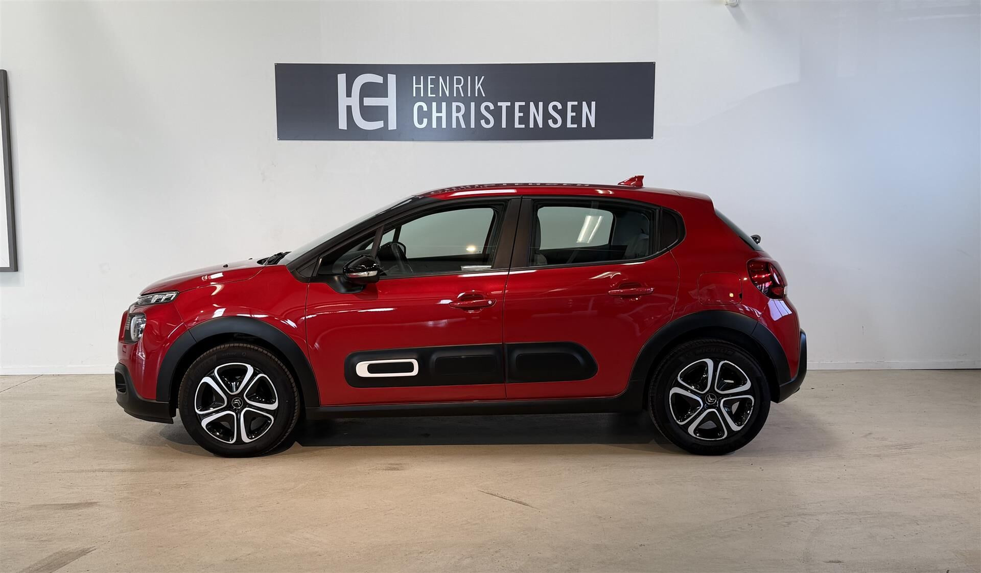Rød Citroën C3 fra 2024