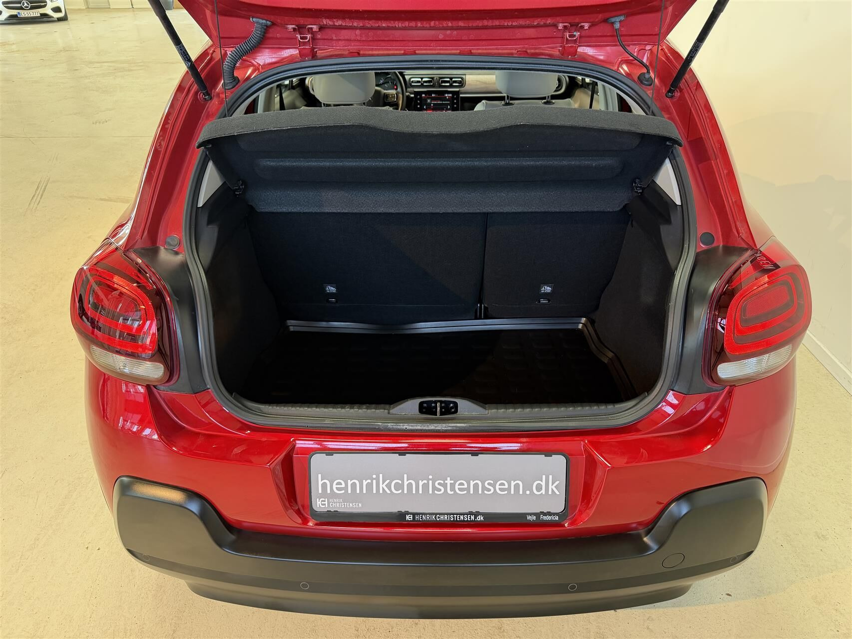 Rød Citroën C3 fra 2024