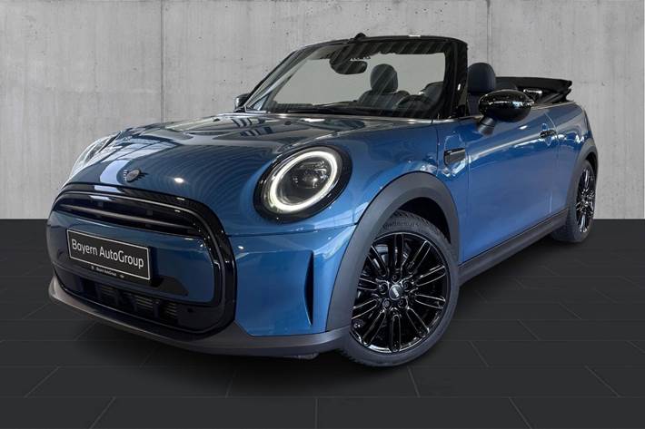 Blå Mini Cooper fra 2023
